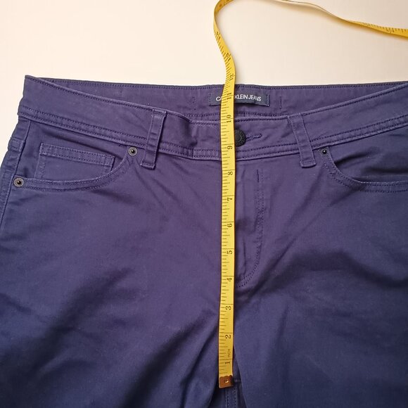 Calvin Klein Jeans Size 12 Mid Rise Tapered Leg Navy Blue Color - Picture 7 of 9